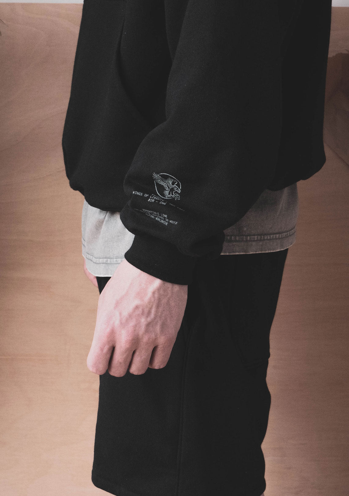 V2 Essential Hoody Black - Wings Of Liberty Clothing