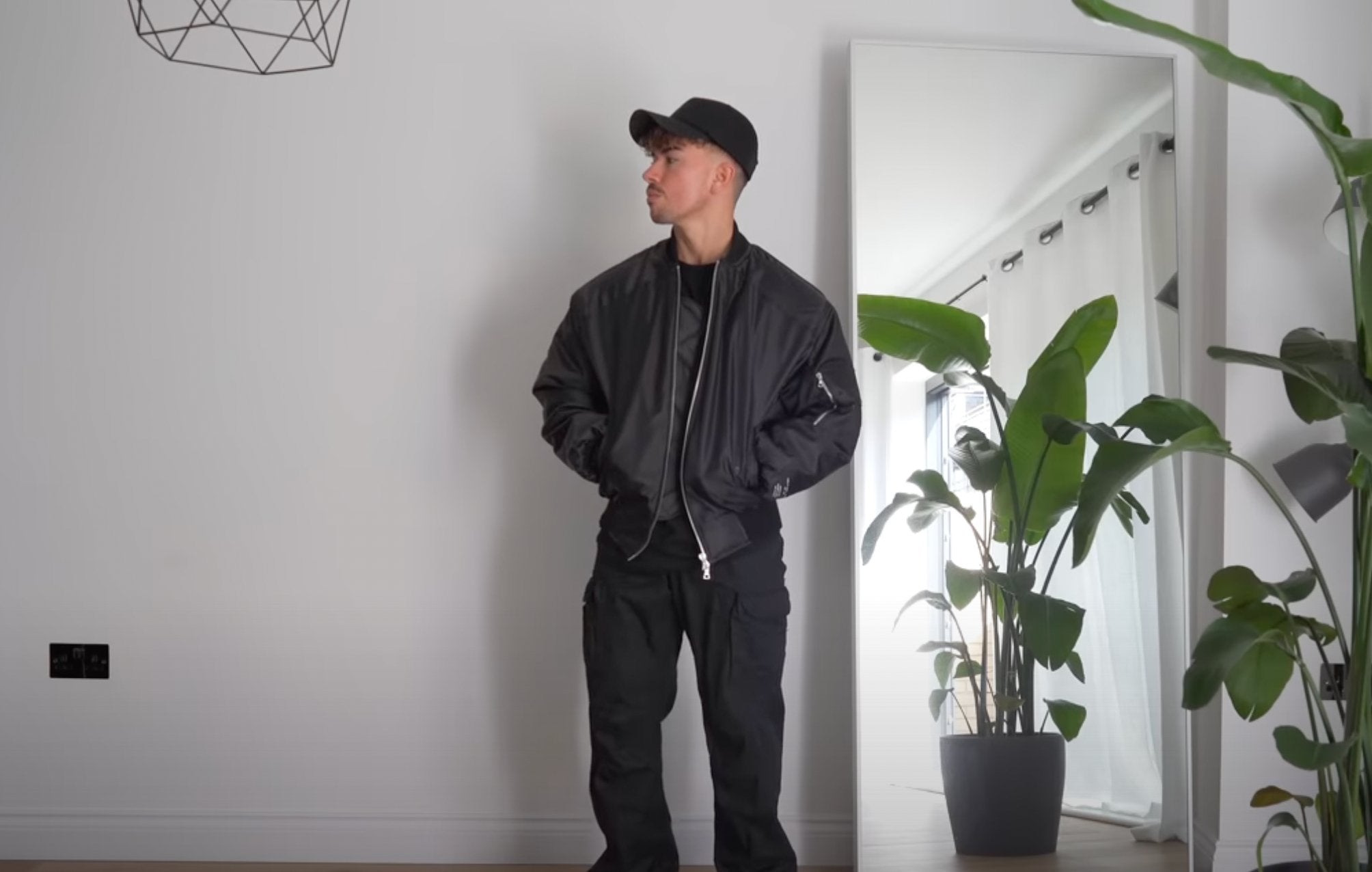 Elliot Page - YouTube Unboxing - Wings Of Liberty Clothing