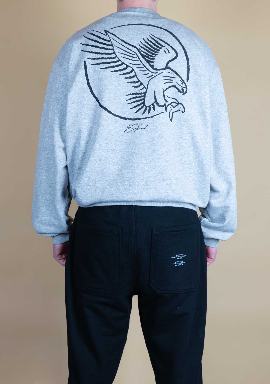 Essential Logo Sweatshirt Wolf Grey