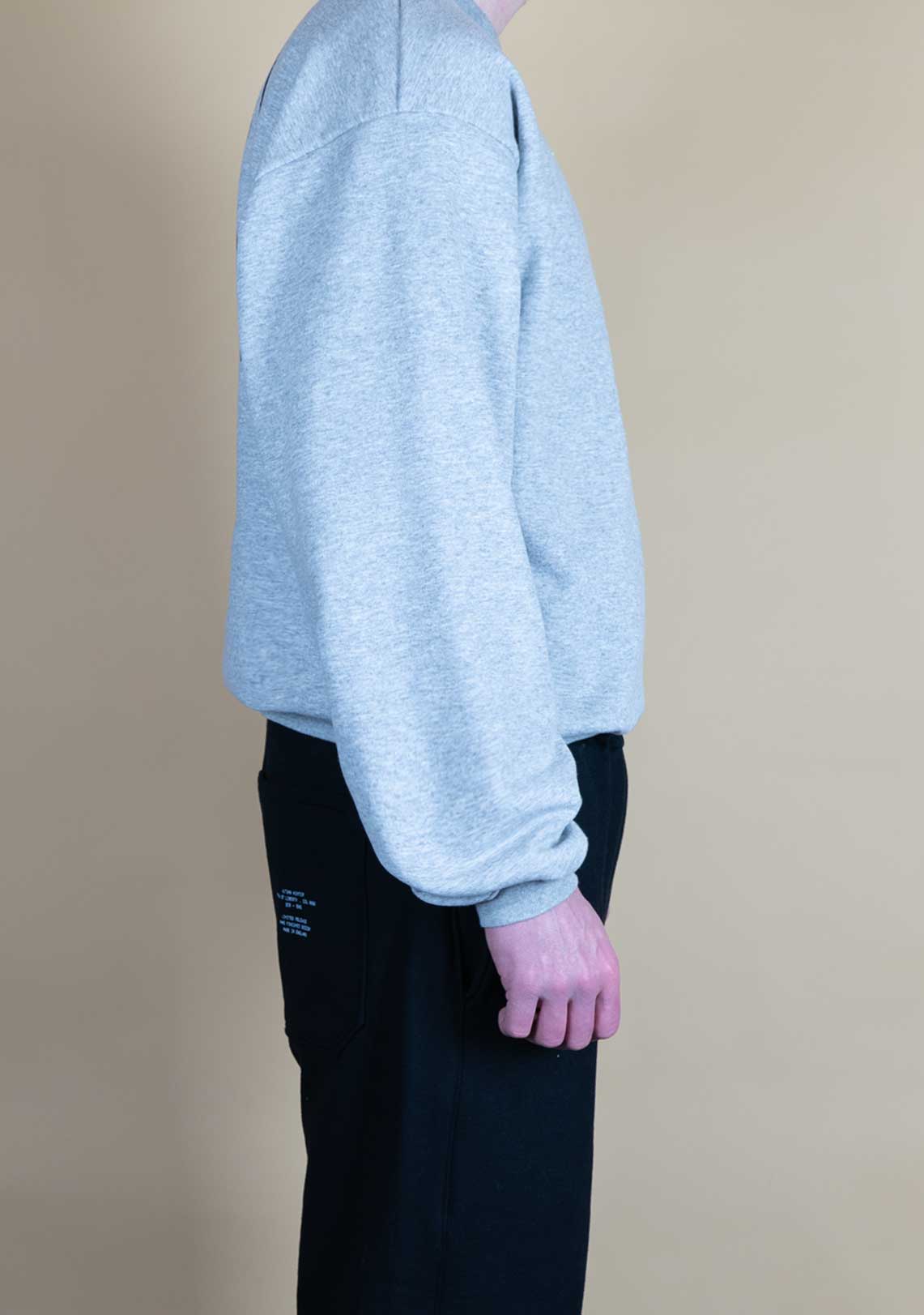 Essential Sweatshirt Wolf Grey - Wings Of Liberty Clothing