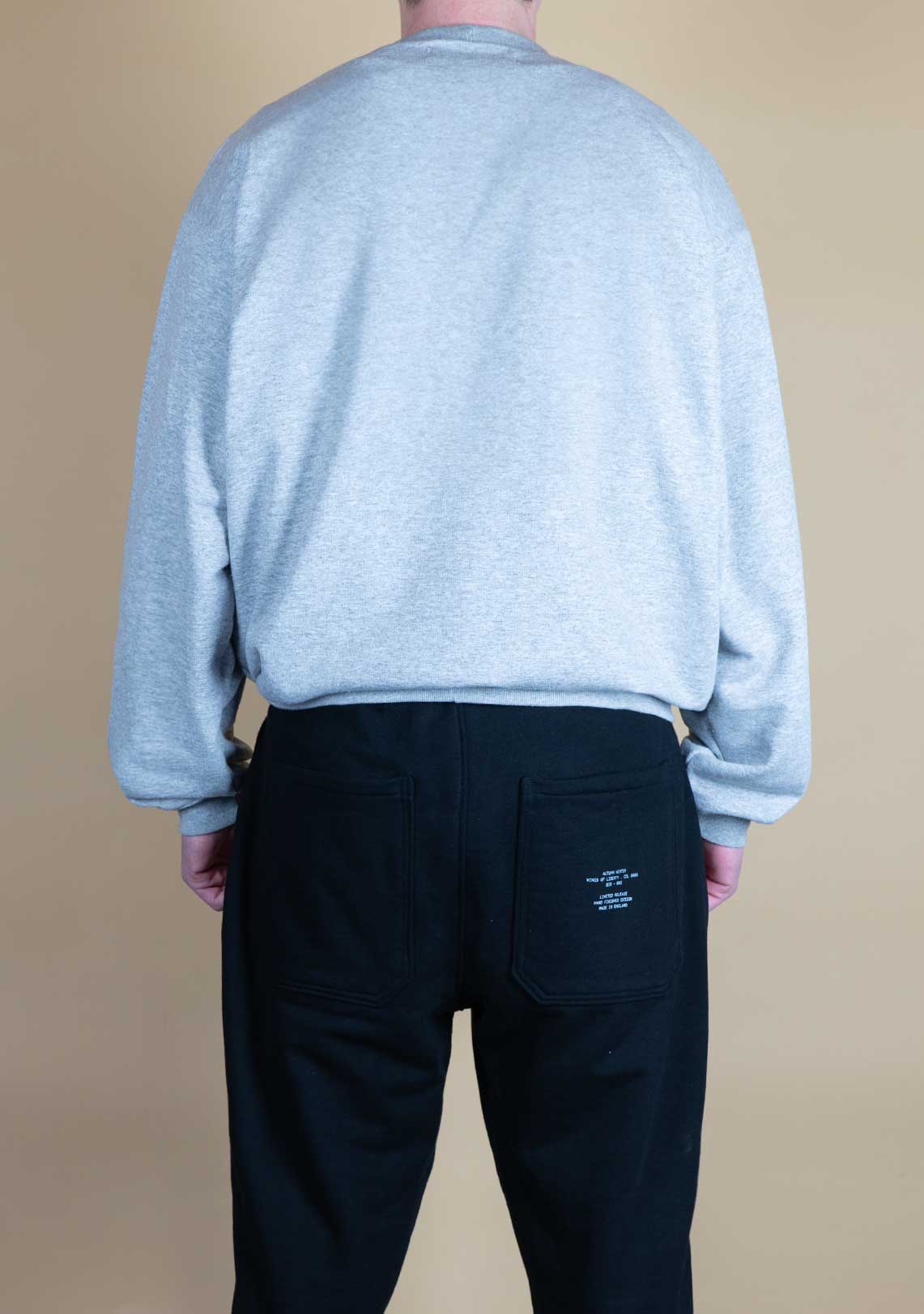 Essential Sweatshirt Wolf Grey - Wings Of Liberty Clothing