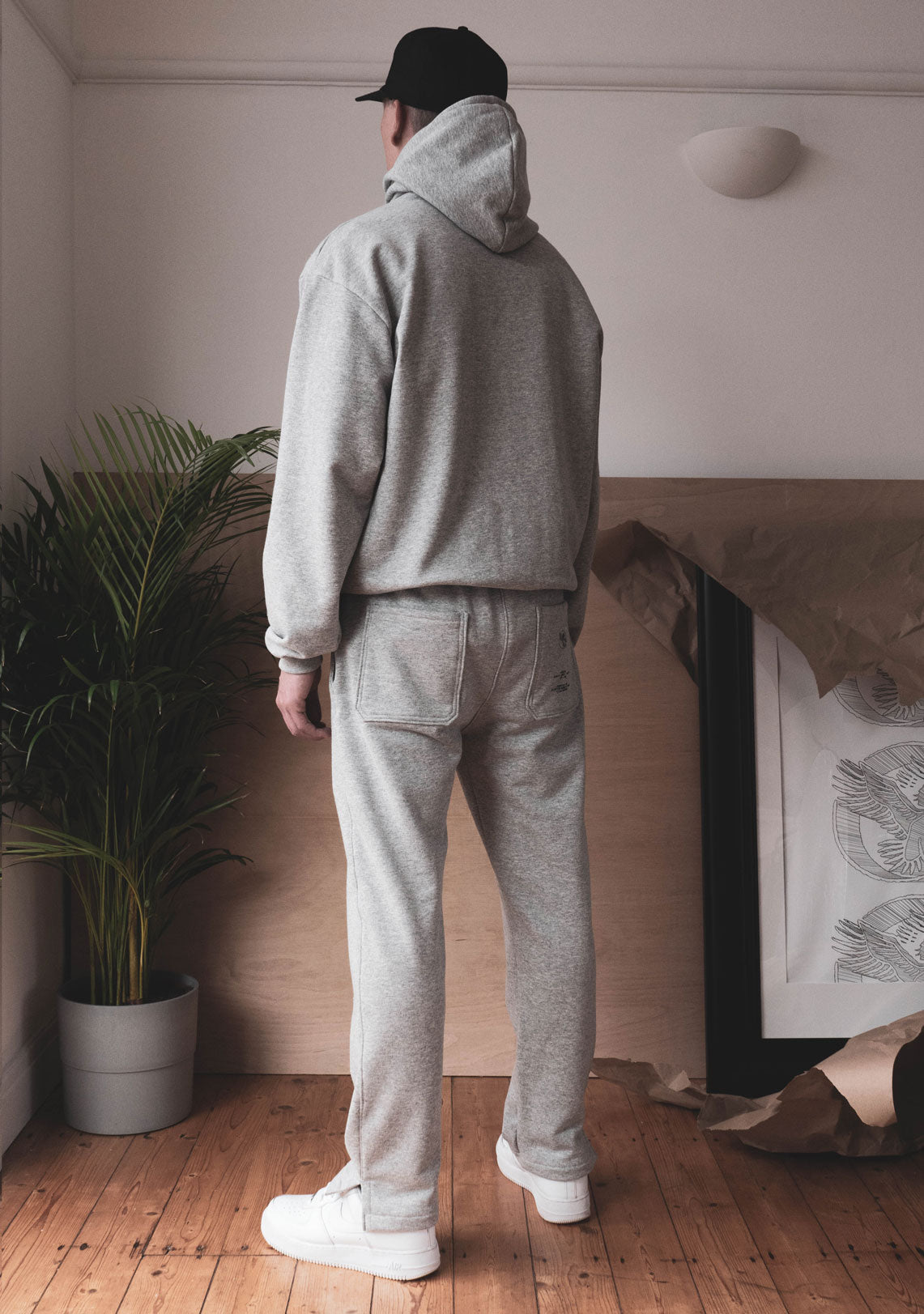 V2 Essential Hoody Wolf Grey - Wings Of Liberty Clothing