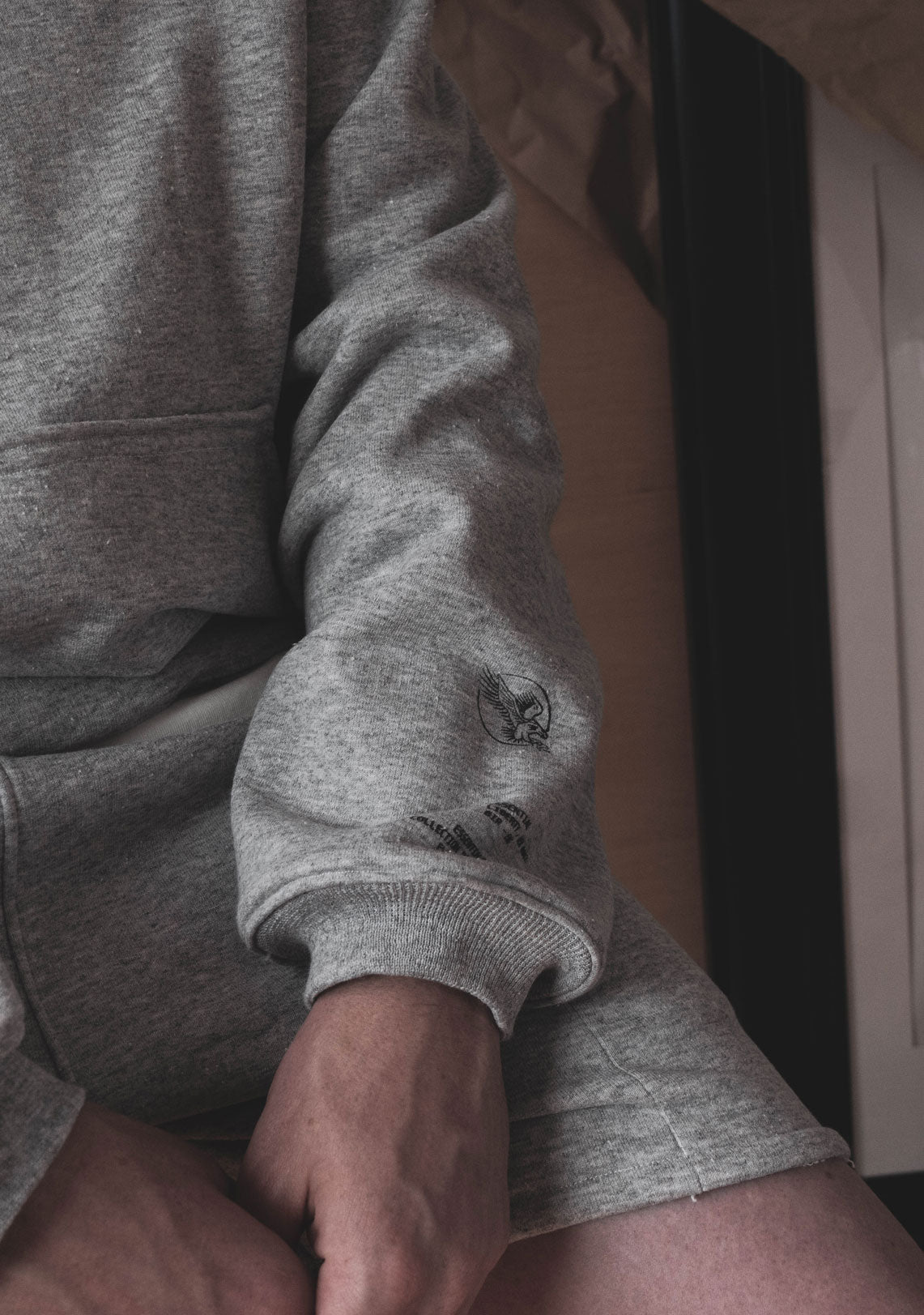 V2 Essential Hoody Wolf Grey - Wings Of Liberty Clothing