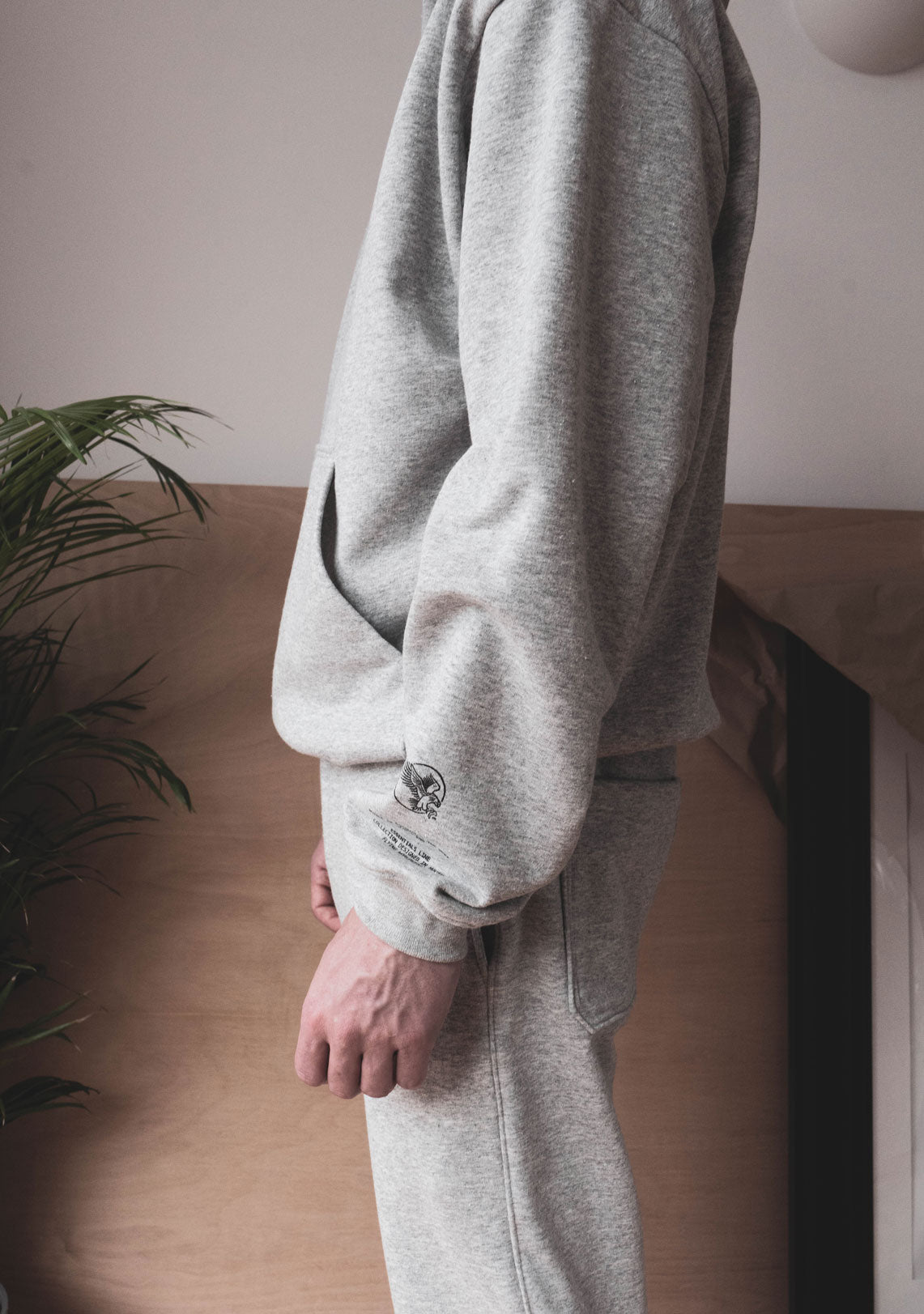 V2 Essential Hoody Wolf Grey - Wings Of Liberty Clothing
