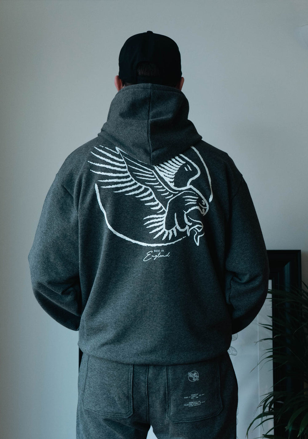 V2 Essential Logo Hoody Charcoal - Wings Of Liberty Clothing