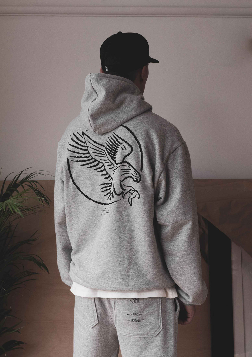 V2 Essential Logo Hoody Wolf Grey - Wings Of Liberty Clothing